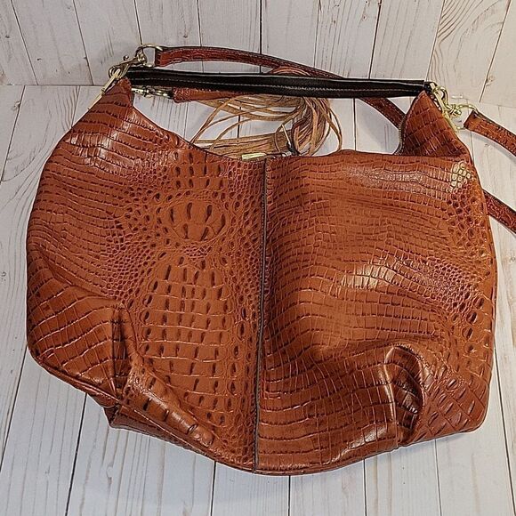 Gili Leather Hobo Bag - Picture 8 of 14